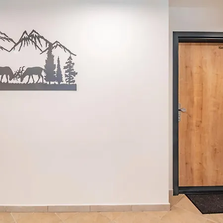 Horček, Apartmán *
