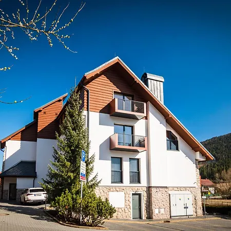 Horcek, Apartament Tierchowa