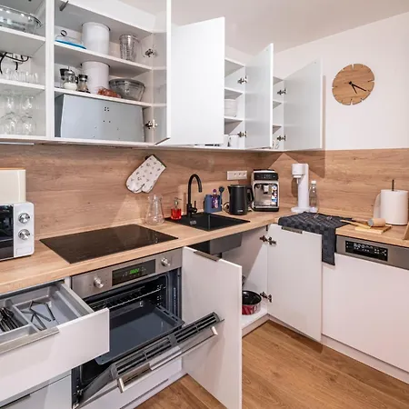 Horcek, Apartament *